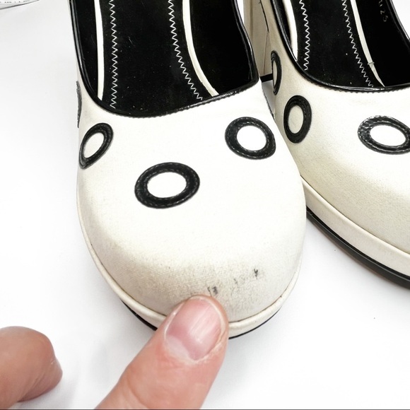 Louis Vuitton | Linen Chunky Heels - Picture 5 of 8